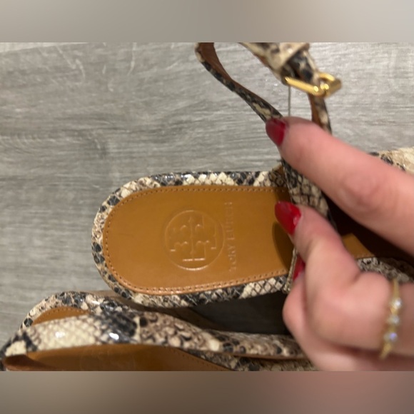Tory Burch Rosalind Snakeskin Embossed Leather Cork Platform Wedge Sandals - Picture 4 of 6